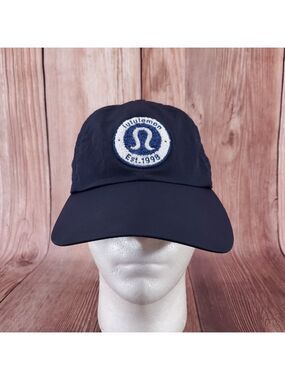 *FLAW READ* Lululemon Womens Baller Hat Logo Patch Navy Blue Fits Small